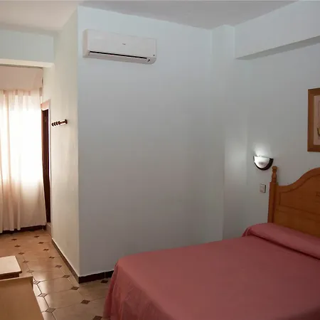 Paris Guest house La Linea de la Concepcion