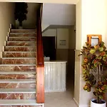 בית הארחה Paris La Línea de la Concepción