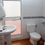 Paris בית הארחה La Línea de la Concepción